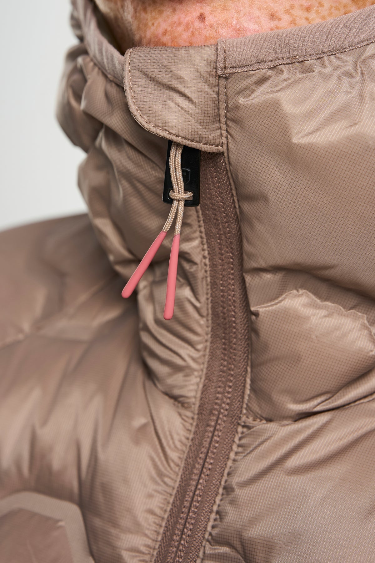 Tenson Miyabi Hood Down Jacket Women Taupe, Produktansicht