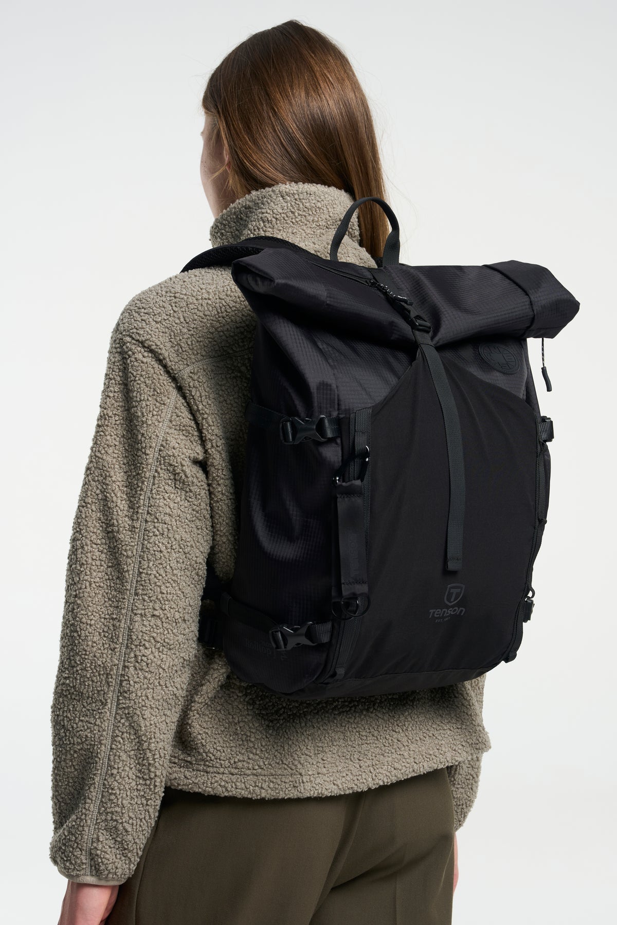 Tenson Camper Roll-Top Backpack 20/29 L Schwarz, Produktansicht
