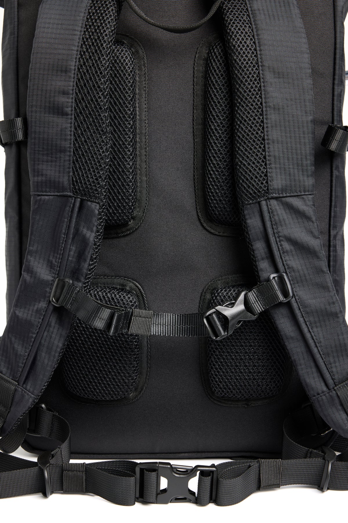Tenson Camper Roll-Top Backpack 20/29 L Schwarz, Produktansicht