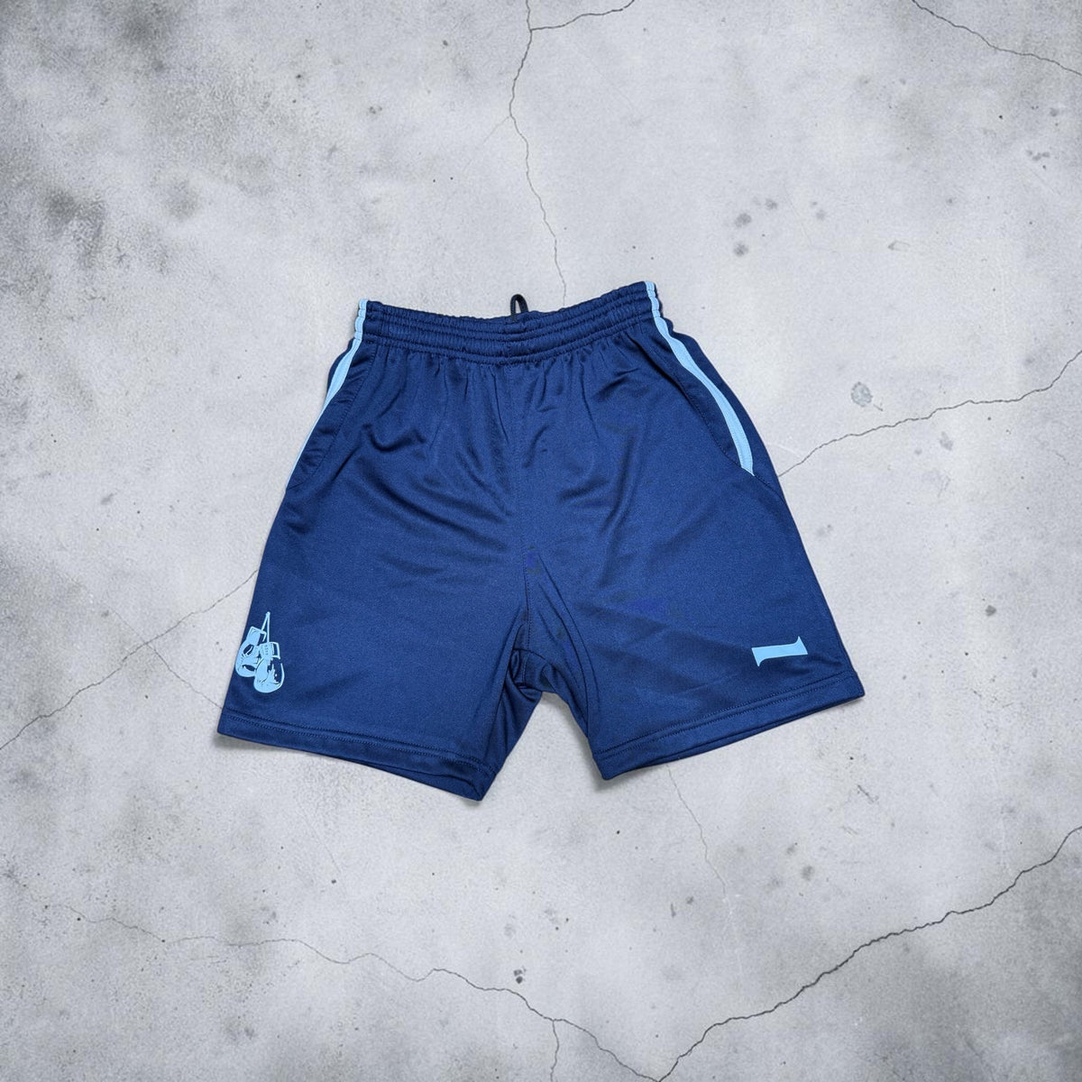Nowum Sporthose in Marineblau von vorne