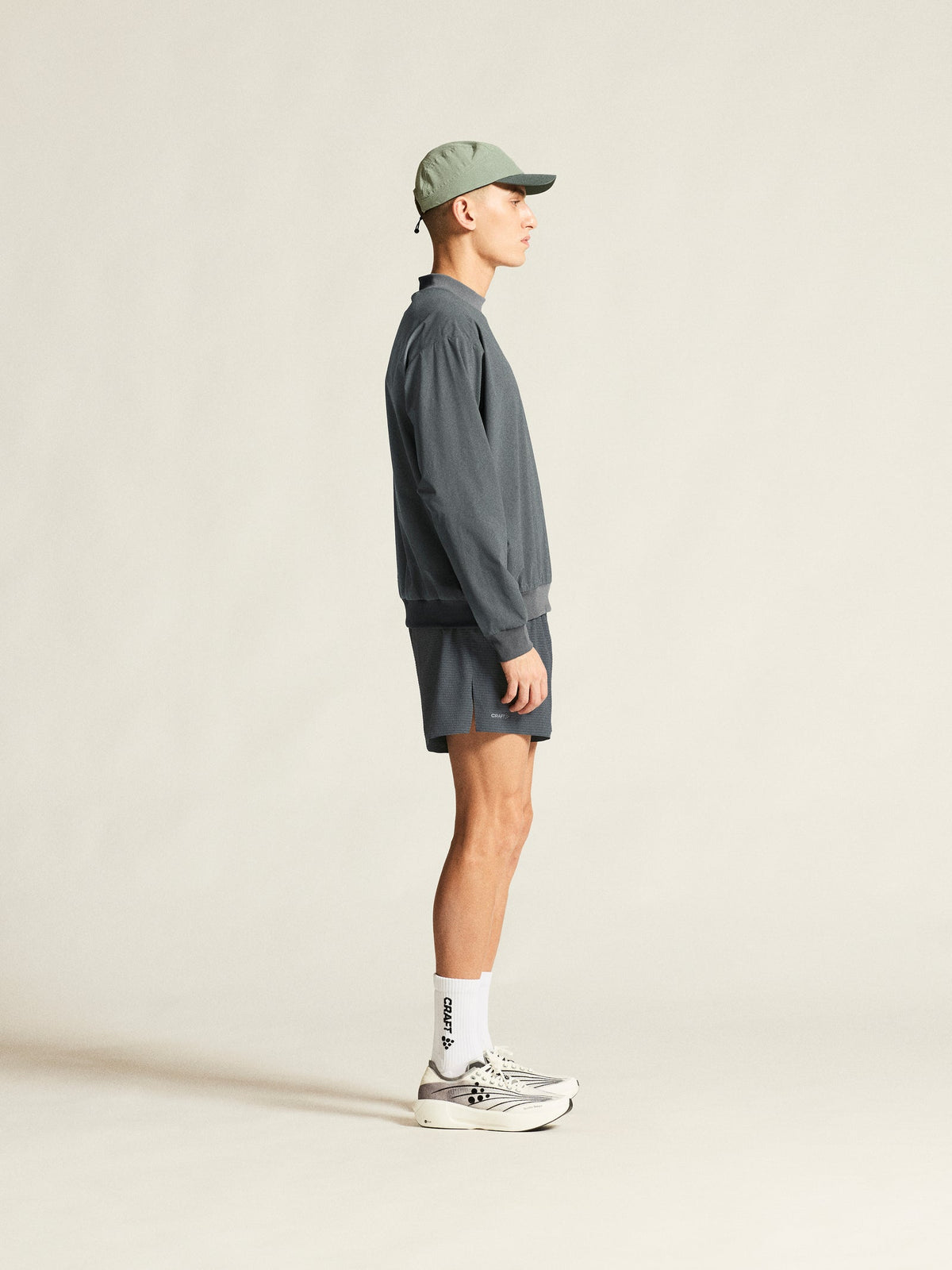 Craft Hypervent Wind Top Herren in Grau, Detailansicht