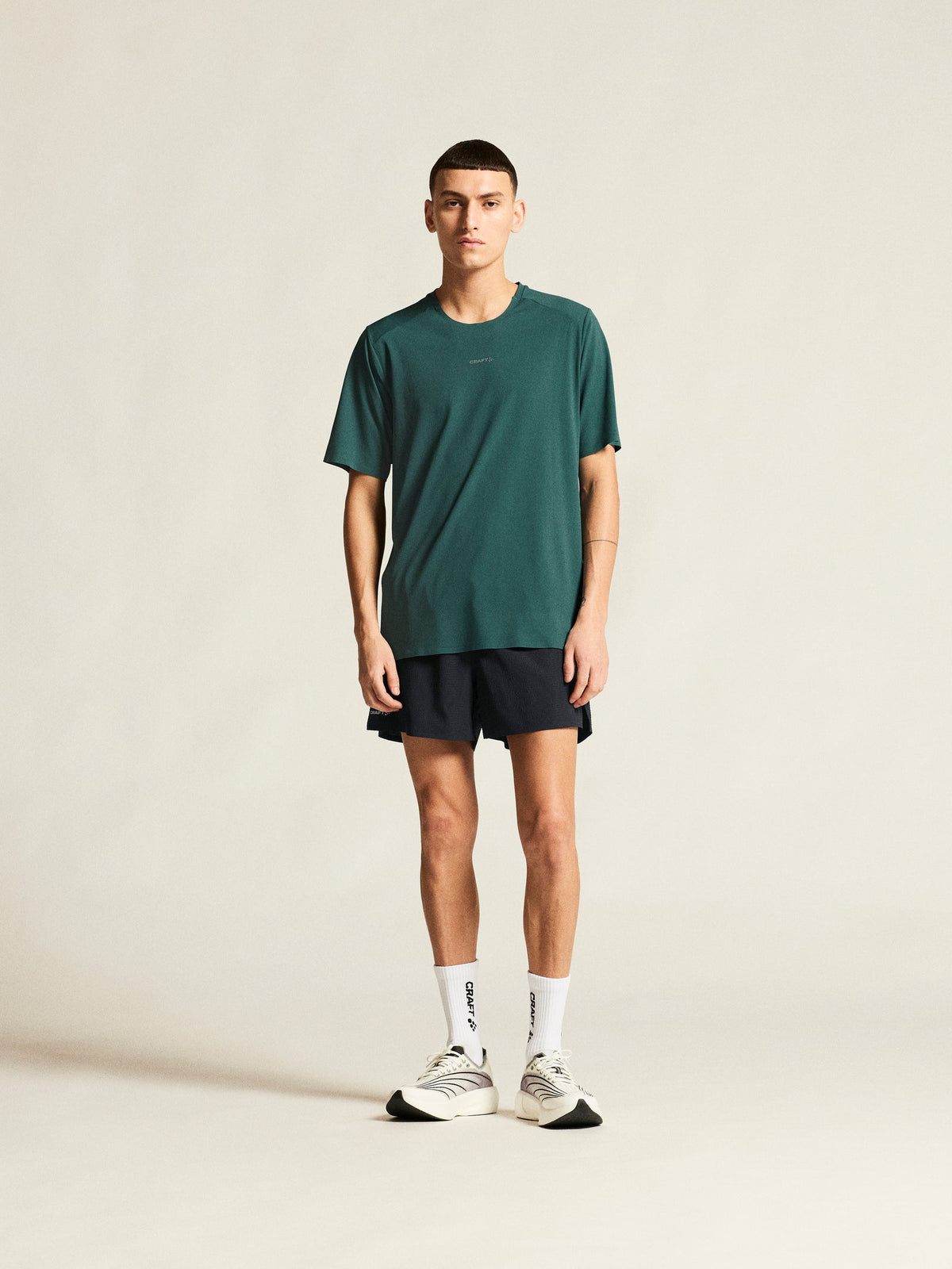 Craft Hypervent Tee Herren in Grün, Detailansicht