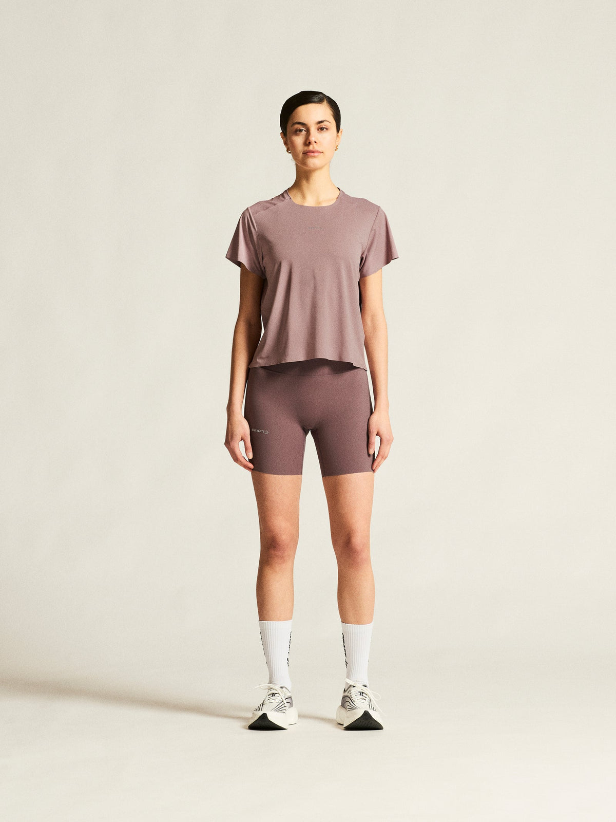 Craft Hypervent Tee Damen in Violett, Detailansicht
