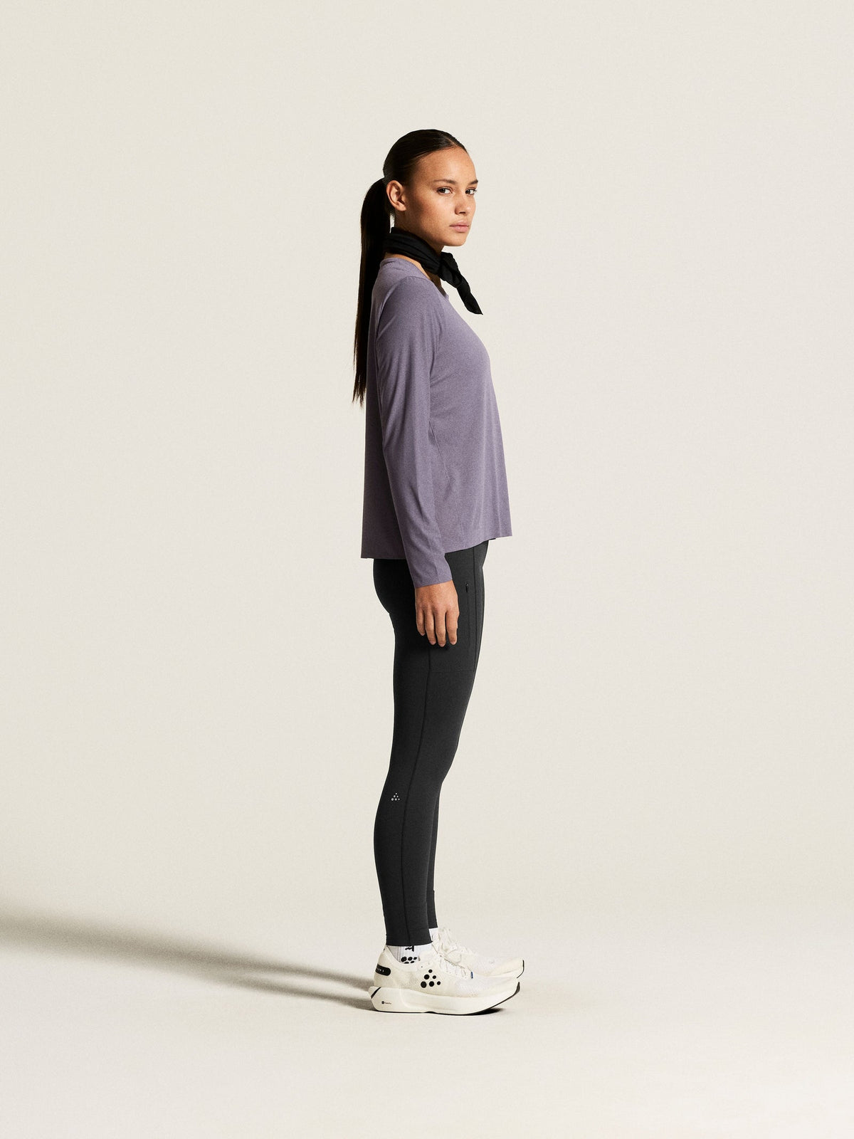 Craft Hypervent Longsleeve Damen in Violett, Detailansicht