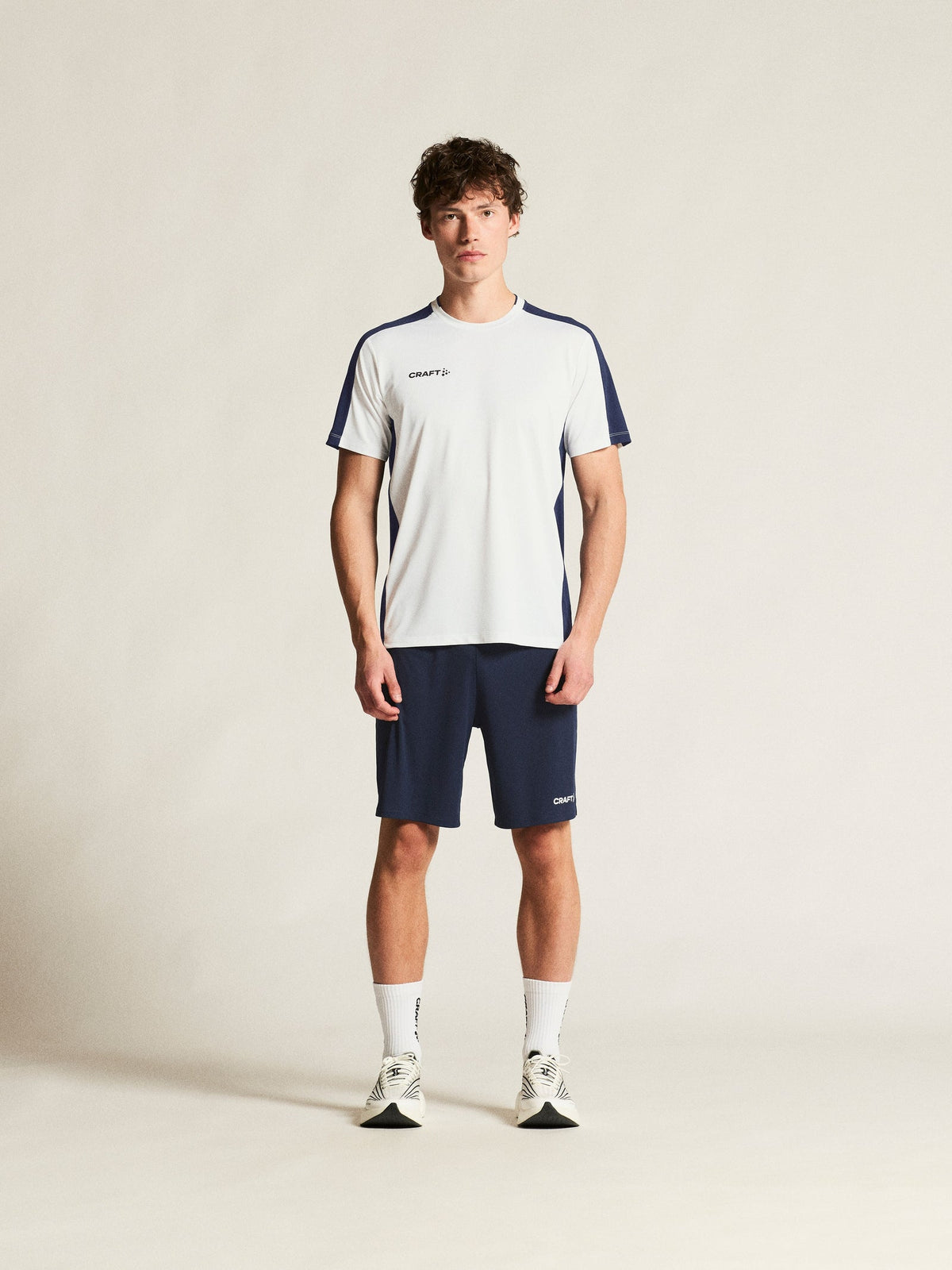 Craft Evolve 2.0 Contrast Jersey Herren in Weiss/Navy, Detailansicht