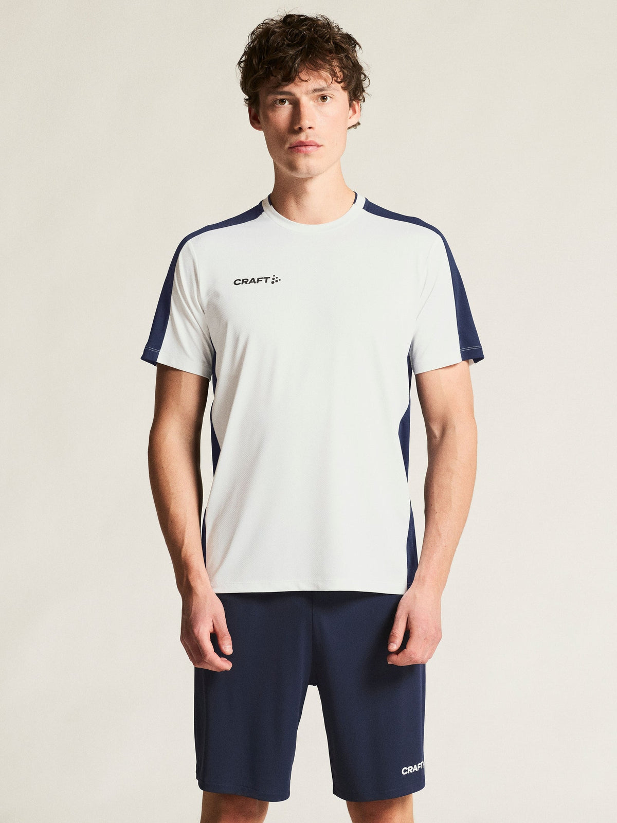 Craft Evolve 2.0 Contrast Jersey Herren in Weiss/Navy, Detailansicht