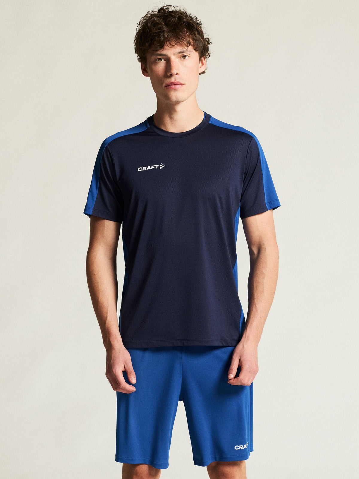 Craft Evolve 2.0 Contrast Jersey Herren in Navy/Kobaltblau, Detailansicht