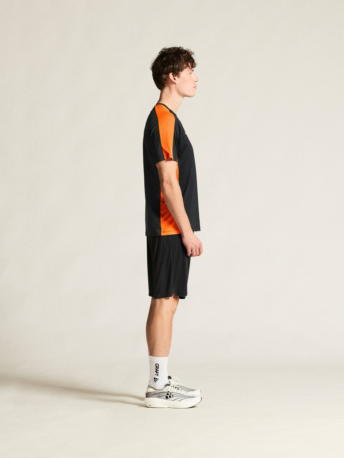 Craft Evolve 2.0 Contrast Jersey Herren in Schwarz/Orange, Detailansicht