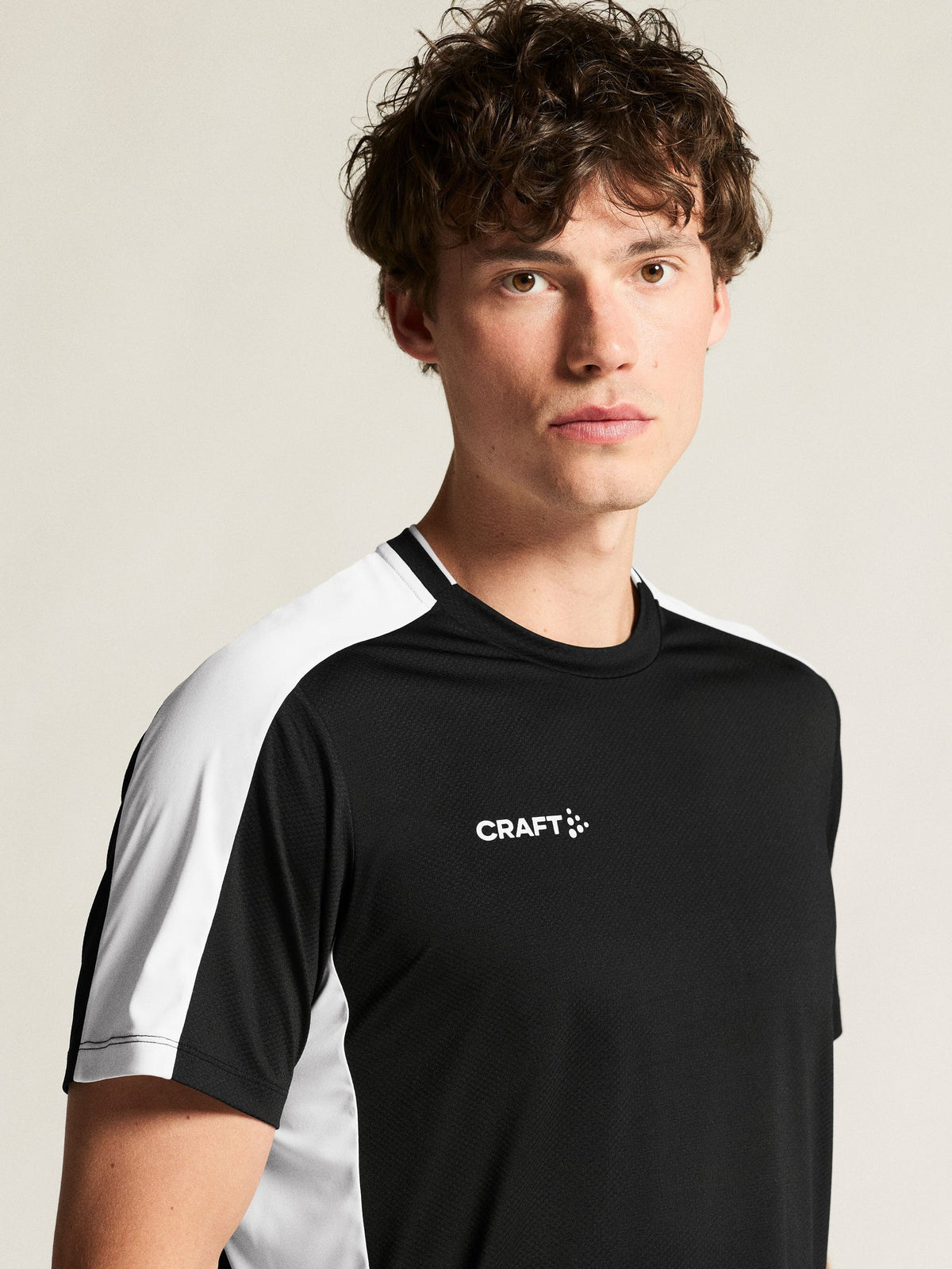 Craft Evolve 2.0 Contrast Jersey Herren in Schwarz/Weiss, Detailansicht