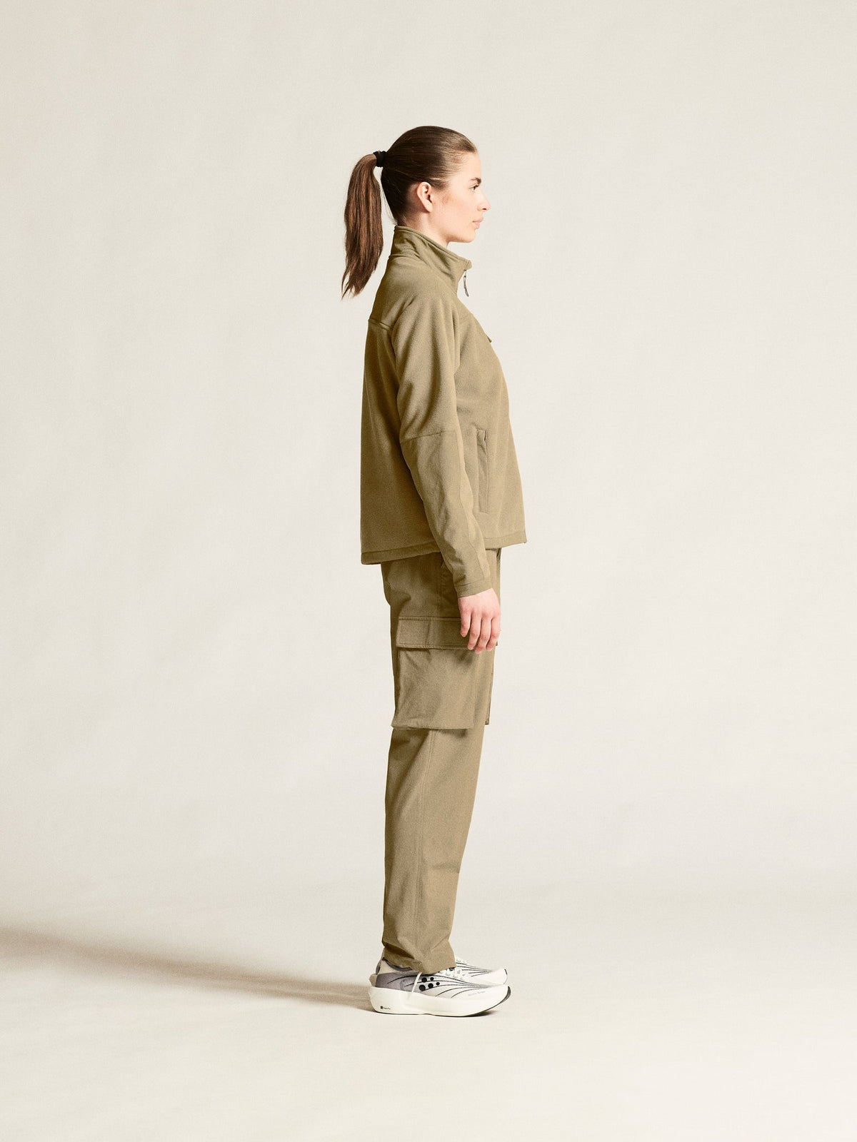 Craft Urban Cargo Pants Damen in Beige, Detailansicht