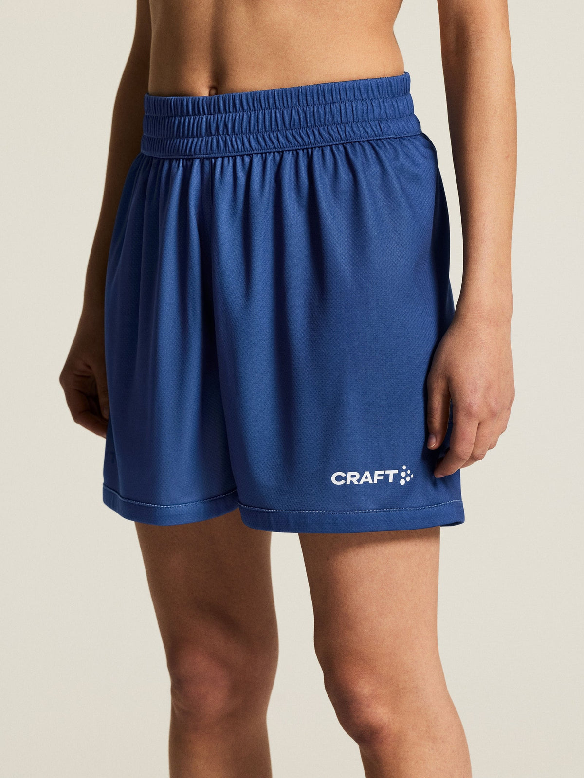 Craft Basket 2.0 Reversible Shorts Damen in Kobaltblau/Weiss, Detailansicht