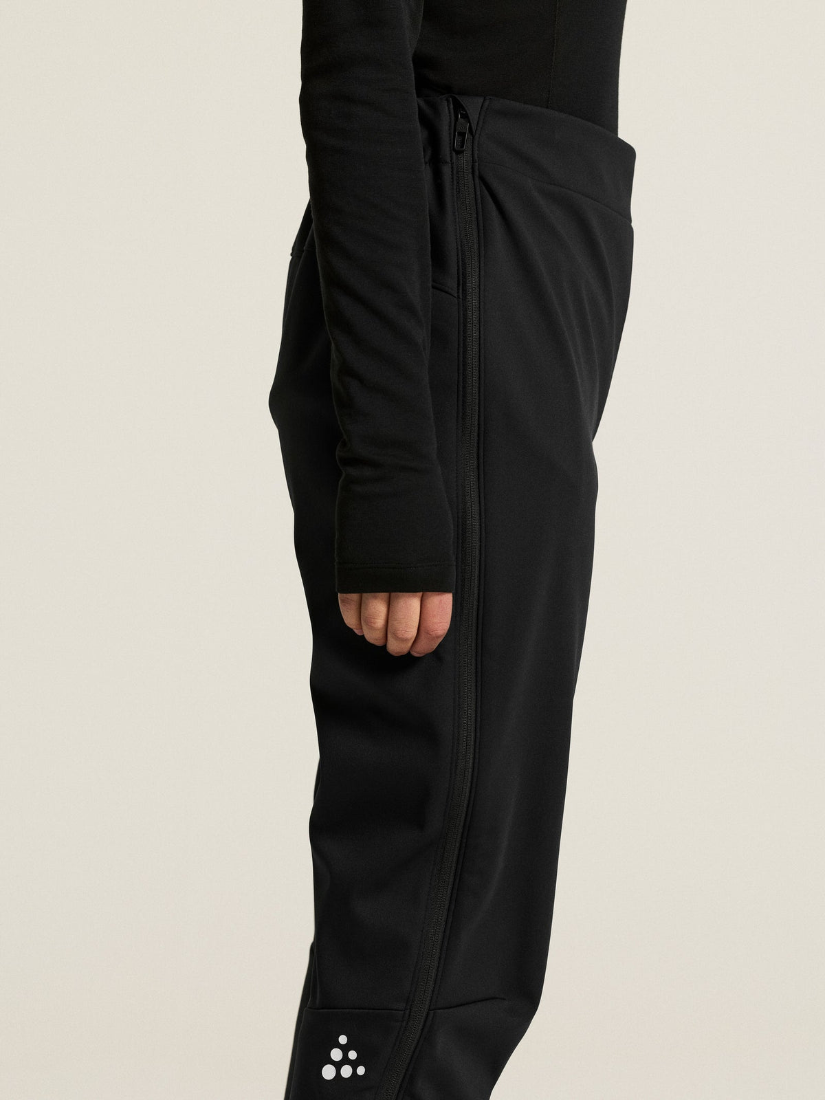 Craft Nordic Club 2.0 FZ Pants Damen in Schwarz, Detailansicht
