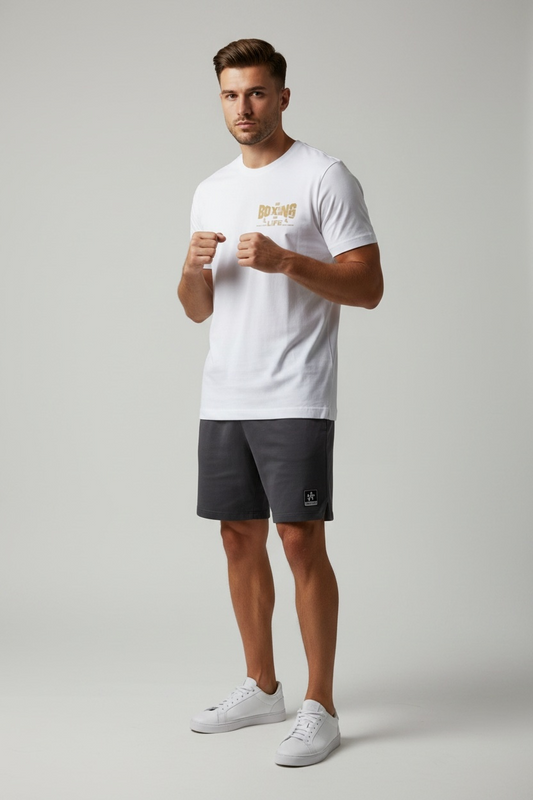 44er T-Shirt No Boxing No Life in Weiss am Modell