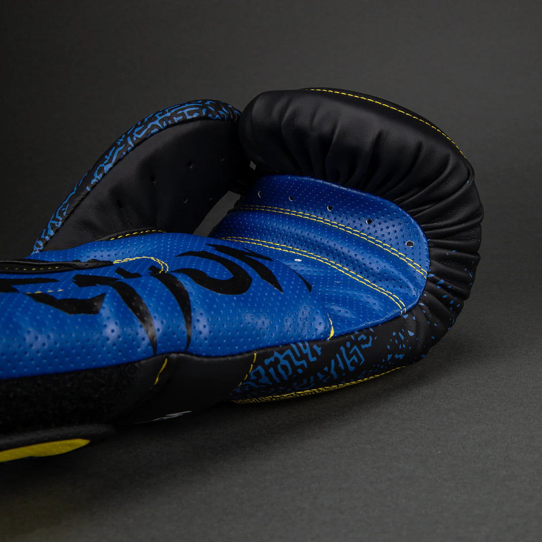 Venum - Tekken 2 Boxing Gloves KING